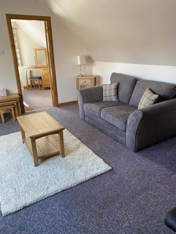 Eishkin Flat, Apartment Форт Уилям Екстериор снимка